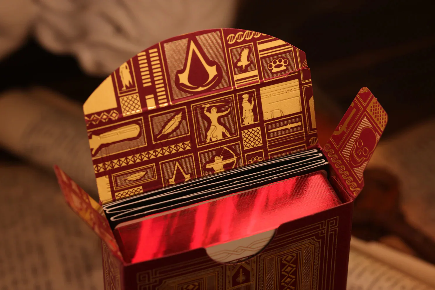 Assassin's Creed Legacy Ver. II Garnet Signature Edition Playing Cards by Room One - Image 4