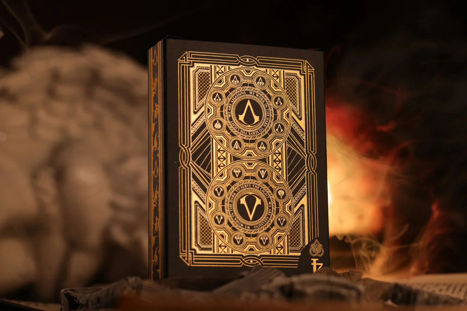 Assassin's Creed Legacy Ver. II Onyx Hidden Blade Edition Playing Cards by Room One - Image 5